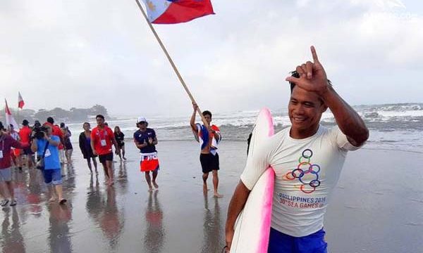 Roger Casugay Philippine surfer