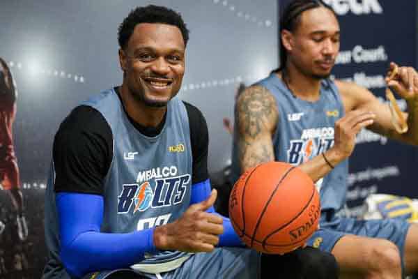 Justin Brownlee Bolts